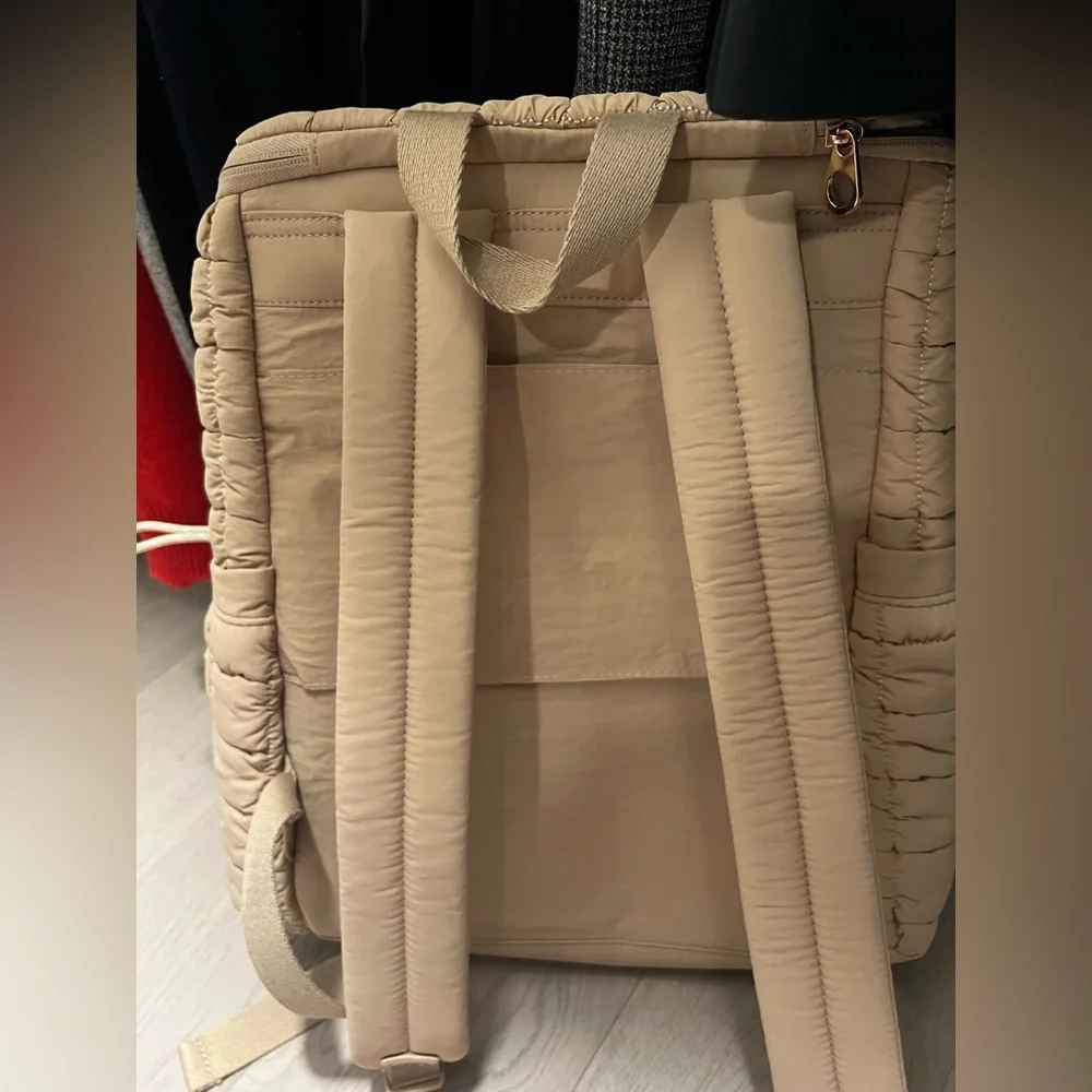 New without tags: Universal Threads Puffer Bagpack in Tan. MSRP $40 - Picture 6 of 7